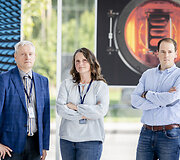 Fizinių ir technologijos mokslų centro (FTMC) direktorius prof. Gintaras Valu&scaron;is, dr. Renata Butkutė ir dr. Linas Minkevičius