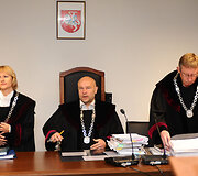 Bylos nagrinėjimas