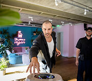 &bdquo;The Roop&ldquo; ir &bdquo;Go_A&ldquo; susitikimas vegani&scaron;kame restorane Vilniuje