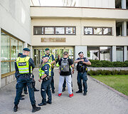 Mitinguotojai priartėjo prie Seimo