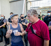 Mitinguotojai priartėjo prie Seimo