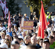 Katedros aik&scaron;tėje &ndash; &Scaron;eimų sąjūdžio mitingas