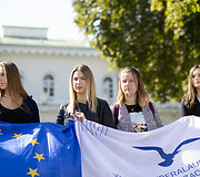 Lietuvos liberalaus jaunimo palaikymo akcija teisės vir&scaron;enybei ir demokratijai