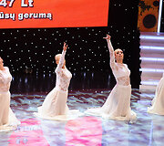 "Pop Ladies" pasirodymas