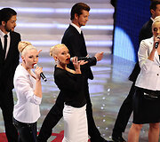 "Pop Ladies" pasirodymas