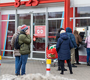 Eilės prie bankomatų
