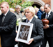 Atsisveikinimas su aktoriumi Regimantu Adomaičiu