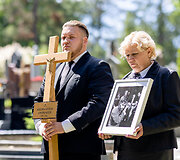 Atsisveikinimas su aktoriumi Regimantu Adomaičiu