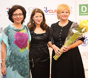 Jolanta Talaikytė (centre)