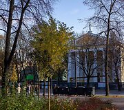 Sugrąžintos skulptūros ant Vilniaus evangelikų reformatų bažnyčios stogo