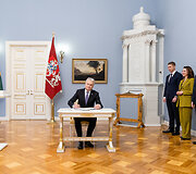 Gitanas Nausėda