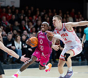 TJ Shortsas, Martynas Echodas