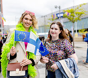 Stebėti antrojo &bdquo;Eurovizijos&ldquo; pusfinalio rinkosi pasipuo&scaron;ę gerbėjai
