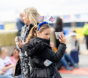 Tiesioginė karaliaus Karolio III karūnacijos ceremonija Liverpulyje, Eurovizijos kaimelyje