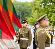 Valstybės vėliavos pakėlimo ceremonija Nepriklausomybės aik&scaron;tėje