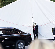 JAV prezidento Joe Bideno kortežas prie &bdquo;Kempinski&ldquo; vie&scaron;bučio