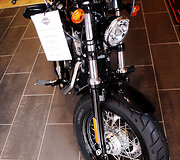 2014 metų motociklų modelių pristatymo akimirka