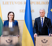 Viktorija Čmilytė-Nielsen, Gitanas Nausėda