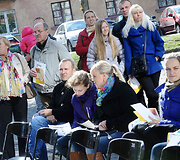 Baldų aukciono akimirka
