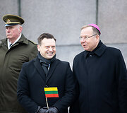 Valdas Benkunskas, Gintaras Gru&scaron;as