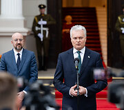 Charles'is Michelis, Gitanas Nausėda