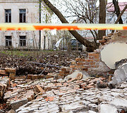Nugriuvo dalis tvoros &scaron;alia Vilniaus Kirdiejų rūmų