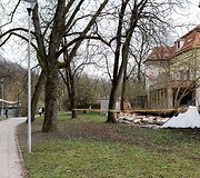 Nugriuvo dalis tvoros &scaron;alia Vilniaus Kirdiejų rūmų