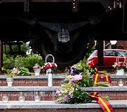 Atminimo valanda prie Naujosios Vilnios geležinkelio stoties memorialo