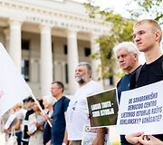 Protestas dėl Lietuvos gyventojų genocido ir rezistencijos tyrimų centro reformos