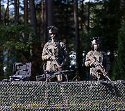 Valstybės sienos apsaugos tarnybos gaunamos ginkluotės &ndash; kulkosvaidžių FN MINIMI ir automatinių ginklų G-36 pristatymąs