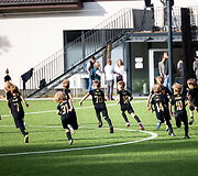 Vilniuje oficialiai pristatytas naujas "VFA-Hanner" futbolo stadionas
