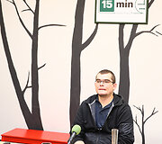 Emilis Vėlyvis   