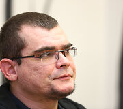 Emilis Vėlyvis   