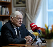 Valdas Adamkus