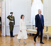 Gitanas Nausėda, Maja Sandu