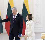 Gitanas Nausėda, Maja Sandu