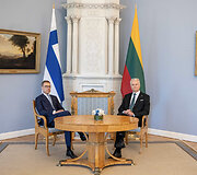 Prezidentas susitinka su Suomijos Prezidentu Alexanderiu Stubbu