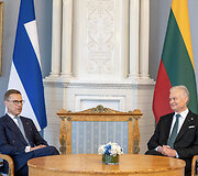 Prezidentas susitinka su Suomijos Prezidentu Alexanderiu Stubbu