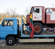 Automobilių ir kitų pagalbos priemonių perdavimas Ukrainai