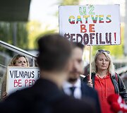 Piketas &bdquo;Vilniaus rajonas be pedofilų garbinimo&ldquo;