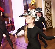 Annos Mois skrybėlaičių kolekcijos &bdquo;A&scaron;tuonios&ldquo; pristatymas