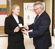 Apdovanojimų akimirka