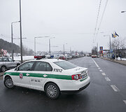 Krovininio mikroautobuso ir vilkiko avarija Savanorių pr., Vilniuje
