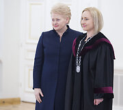 Asta Adamonytė-&Scaron;ipkauskienė ir Dalia Grybauskaitė