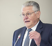 Pirmosios Vyriausybės nariai