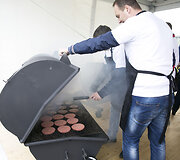  &bdquo;Pop&ndash;up 2000 mėsainių restoranas&ldquo;