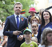 Vilniečiai Kudrikos aik&scaron;tėje giedojo Lietuvos himną.