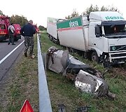 Ketvirtadienį į avariją pateko prekybos tinklo &bdquo;Norfa&ldquo; sunkvežimis 