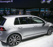 &bdquo;Volkswagen&ldquo; automobilių stendas Frankfurto automobilių parodoje