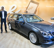 &bdquo;Mercedes-Benz&ldquo; automobilių stendas Frankfurto automobilių parodoje
